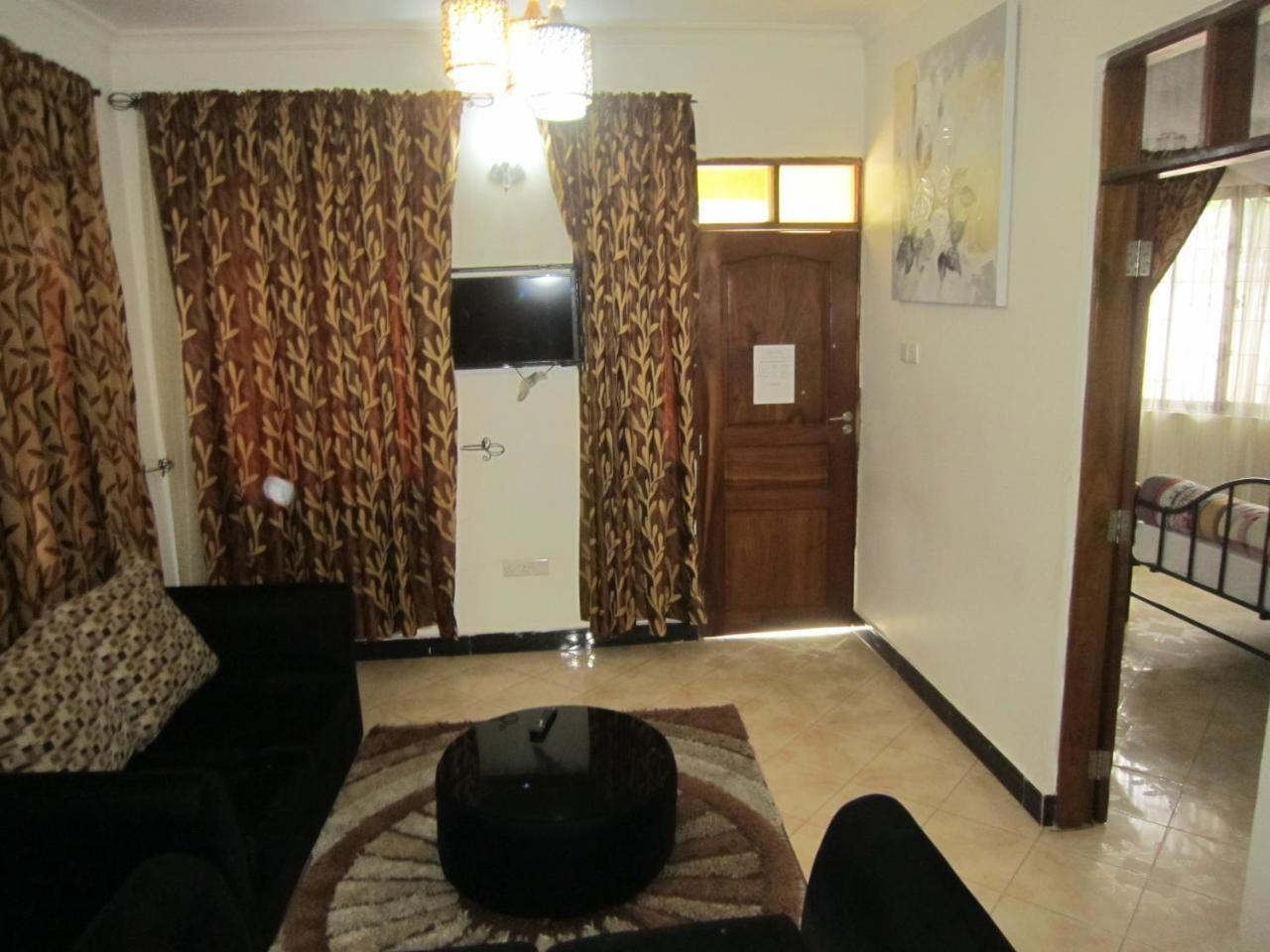 Jakicha Motel Dar es Salaam Exterior foto