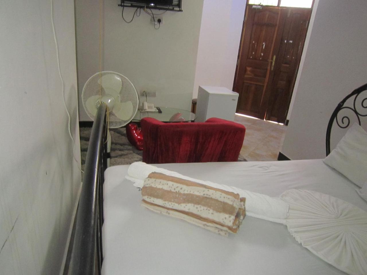 Jakicha Motel Dar es Salaam Exterior foto