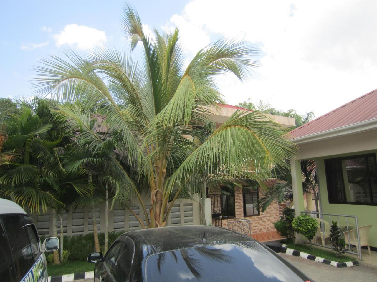 Jakicha Motel Dar es Salaam Exterior foto
