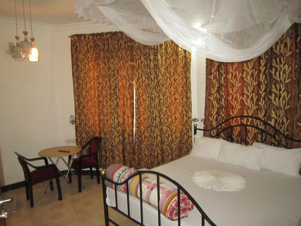 Jakicha Motel Dar es Salaam Exterior foto